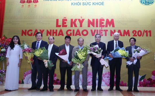 Trường ĐH Kinh doanh và Công nghệ Hà Nội tổ chức Lễ kỷ niệm Ngày Nhà giáo Việt Nam