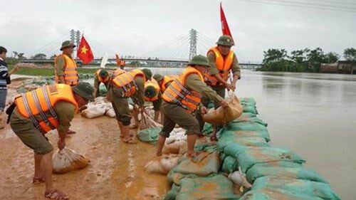Khẩn trương ứng phó bão số 9