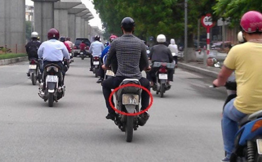 Sử dụng xe có biển số mờ bị phạt bao nhiêu tiền?