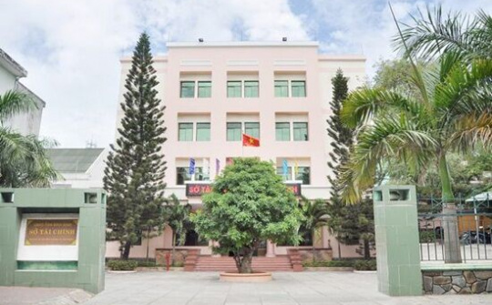 Bình Định: Phó phòng Sở Tài chính tử vong trong cơ quan