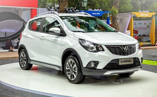 Xe hơi VinFast đắt hay rẻ?