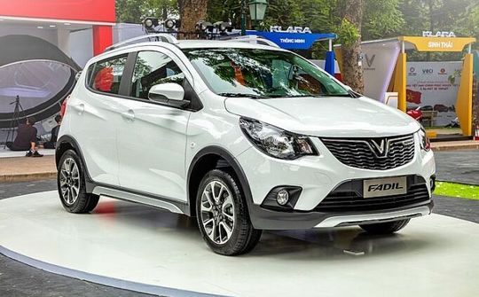 Xe hơi VinFast đắt hay rẻ?