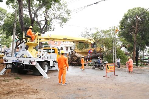 Hệ thống lưới điện các tỉnh phía Nam đã được khôi phục sau bão số 9