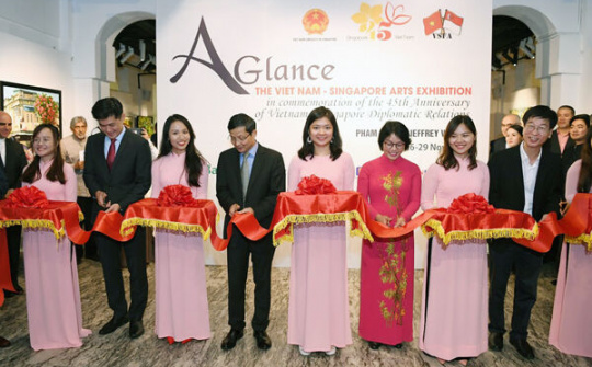 Tăng cường quan hệ hữu nghị Việt Nam - Singapore