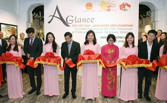 Tăng cường quan hệ hữu nghị Việt Nam - Singapore