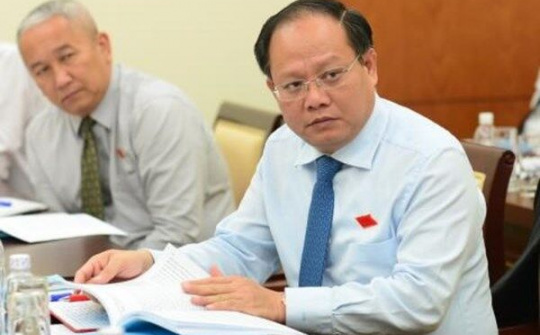 Bộ Chính trị quyết định mức kỷ luật ông Tất Thành Cang trong tháng 12