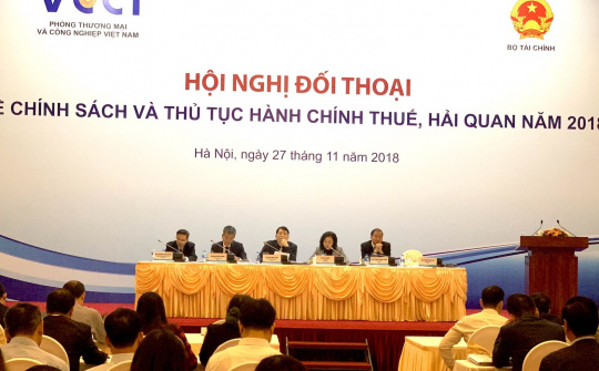 Bộ Tài chính đối thoại với gần 500 doanh nghiệp