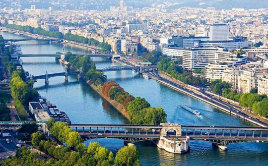 “Hội ngộ Sao đêm Paris”: Đẳng cấp du lịch 5 sao