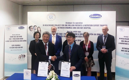 Vinamilk – Bệnh viện Chợ Rẫy ký kết hợp tác chiến lược nâng tầm quốc tế