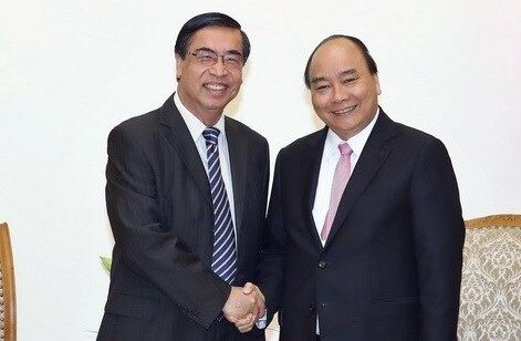 Thủ tướng Nguyễn Xuân Phúc tiếp Chủ tịch Hội Liên lạc với người Việt Nam ở nước ngoài