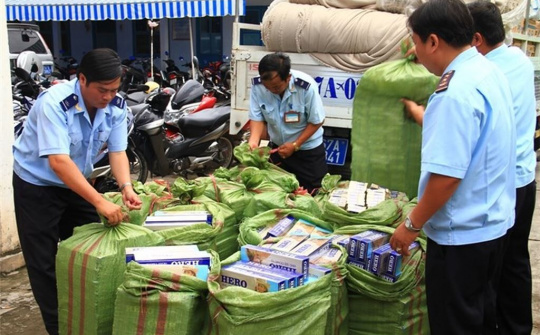 Bắt 1.430 vụ buôn lậu, gian lận thương mại trong tháng 11