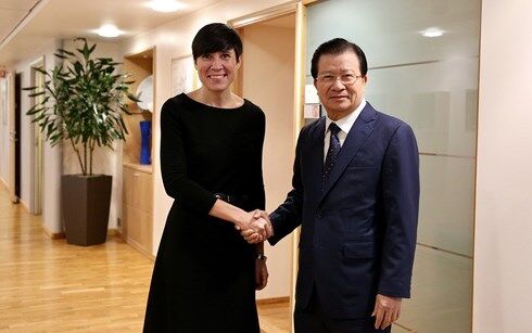 Phó Thủ tướng Trịnh Đình Dũng thăm và làm việc tại Na Uy