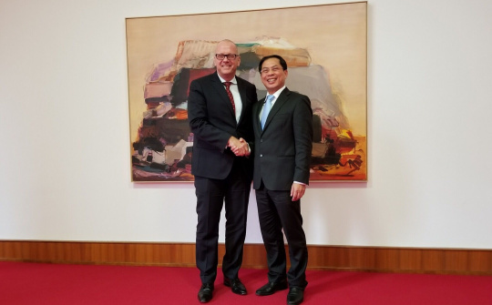 Thứ trưởng Bùi Thanh Sơn hội đàm với Quốc vụ khanh Bộ Ngoại giao Đức