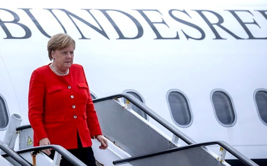 Chuyên cơ chở Thủ tướng Đức tới dự G20 gặp sự cố