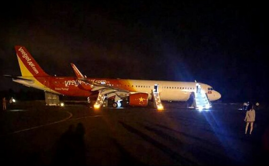 Hành khách hoảng loạn vì máy bay Vietjet Air gặp sự cố nghiêm trọng khi hạ cánh ở Buôn Ma Thuột