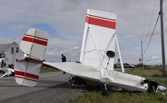 Canada: Hai máy bay đâm nhau giữa trời , 1 phi công tử nạn