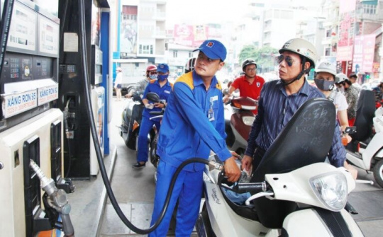 Giá xăng đồng loạt giảm hơn 1.000 đồng/lít từ 15h chiều nay