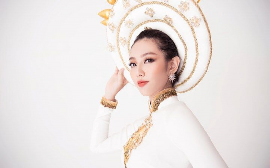 Người đẹp Thùy Tiên công bố trang phục dân tộc dự thi tại Miss International 2018