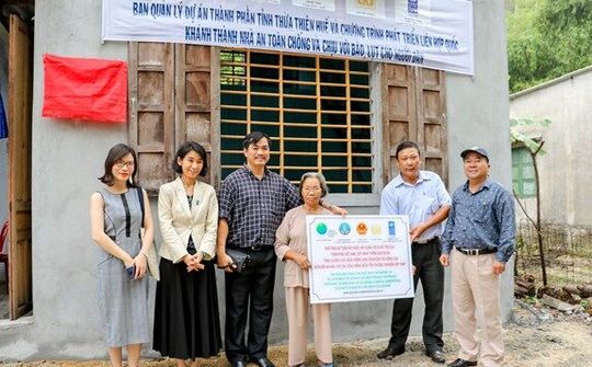 107 căn nhà chống lũ an toàn bàn giao cho người dân tỉnh Thừa Thiên - Huế