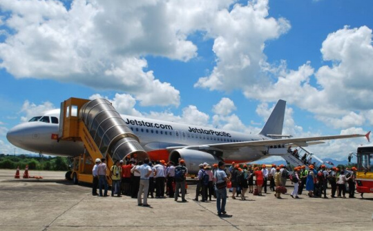 Máy bay Jetstar bị huỷ chuyến vì sân bay Tuy Hoà đóng cửa