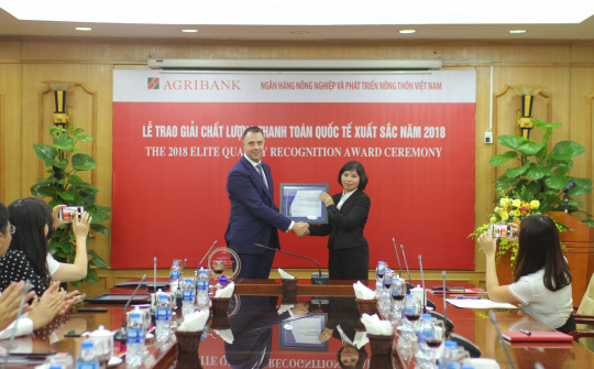 Agribank nhận giải Chất lượng thanh toán xuất sắc năm 2018