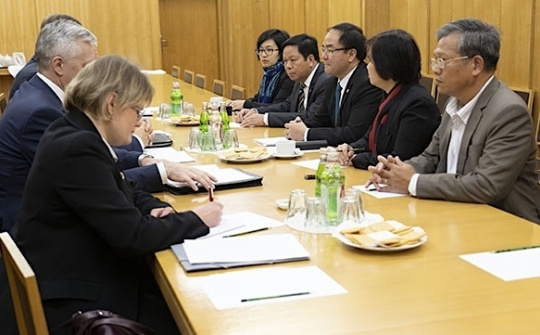 Vietnam, Russia exchange experience in management of religious affairs