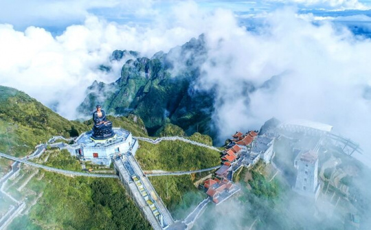 Chuyện chưa kể về Fansipan ngày ấy, bây giờ
