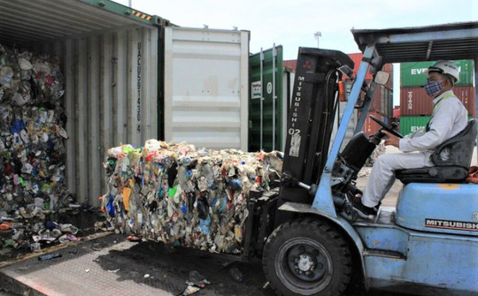 Ban hành danh mục phế liệu tạm ngừng kinh doanh tạm nhập, tái xuất