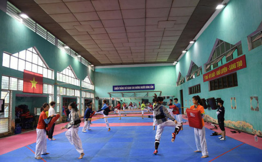 Chế độ đối với huấn luyện viên, vận động viên thể thao