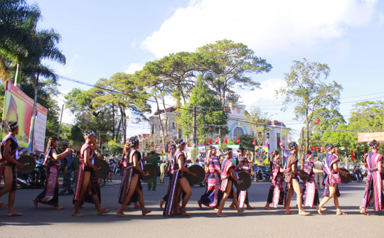 Đa dạng sắc màu Festival văn hóa cồng chiêng Tây Nguyên