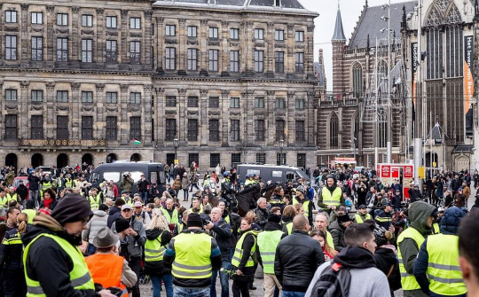 Phong trào biểu tình "Áo vàng" lan sang các nước châu Âu