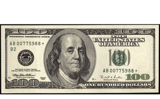 Một phụ nữ bị phạt 40 triệu đồng vì mua bán 100 USD tại Nghệ An