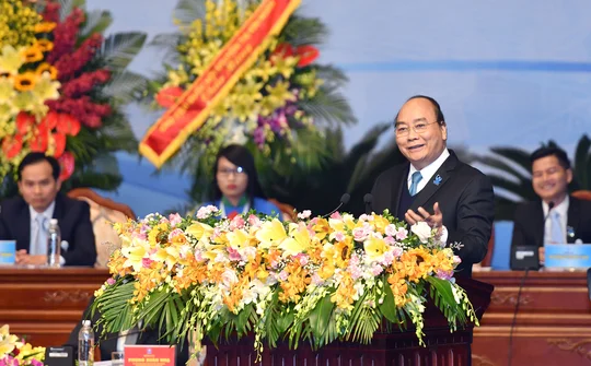 Thủ tướng Nguyễn Xuân Phúc: 'Không chỉ học, sinh viên phải có suy nghĩ khởi nghiệp'
