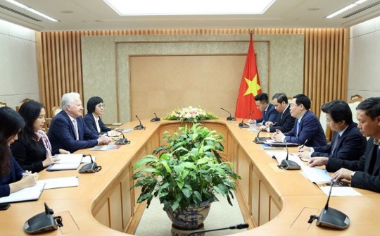 Phó Thủ tướng làm việc với Tập đoàn Clermont về ngân hàng số