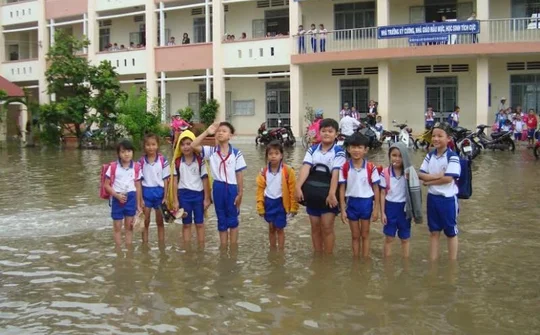 Bộ GD&ĐT gửi công điện khẩn chủ động phòng tránh thiệt hại do mưa lũ