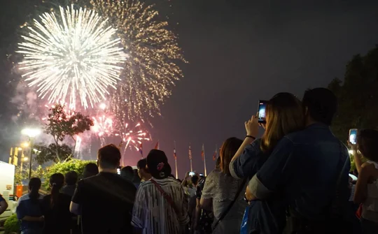 TP. HCM đề xuất bắn pháo hoa 2 điểm dịp Tết Dương lịch 2019