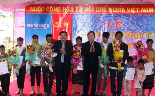 Chủ tịch nước quyết định nhập quốc tịch Việt Nam cho 119 người