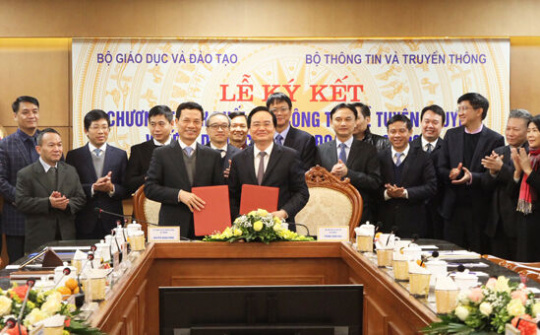 Bộ TT&TT và Bộ GD-ĐT ký kết hợp tác về tuyên truyền và ứng dụng CNTT giai đoạn 2018-2022