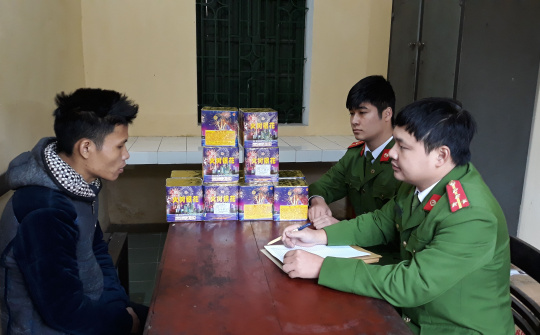 Nam Định: Liên tiếp bắt quả tang 2 thanh niên tàng trữ 34,9 kg pháo dàn