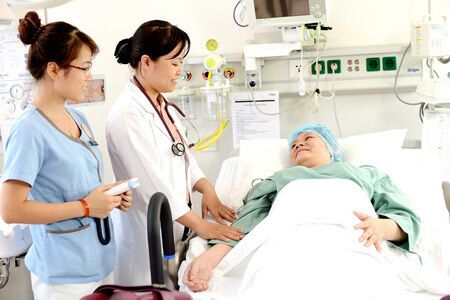 Sự an toàn và hài lòng của người bệnh là ưu tiên hàng đầu