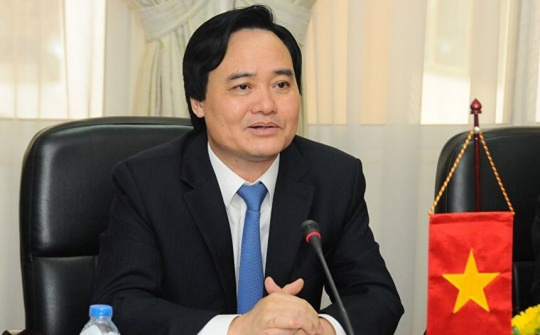 Bộ trưởng Phùng Xuân Nhạ yêu cầu loại bỏ tình trạng 'điểm danh, ghi tên' của giáo viên