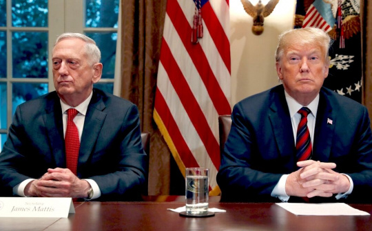 Bất đồng với Tổng thống Trump, Bộ trưởng Quốc Phòng Mỹ bất ngờ từ chức