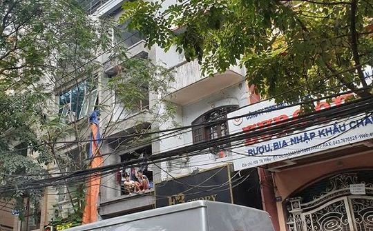 Phường Nghĩa Đô (Hà Nội): Ai 'bảo kê' cho hàng loạt công trình sai phép?
