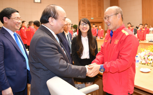 Thủ tướng gặp mặt đội tuyển Bóng đá Việt Nam