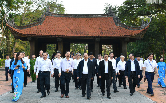 Thủ tướng thăm Lam Kinh và các cơ sở động lực kinh tế của Thanh Hóa