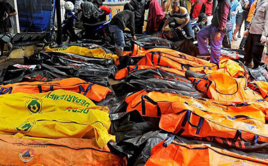 Indonesia: Nguy cơ sóng thần tiếp diễn, không có công dân Việt Nam thương vong