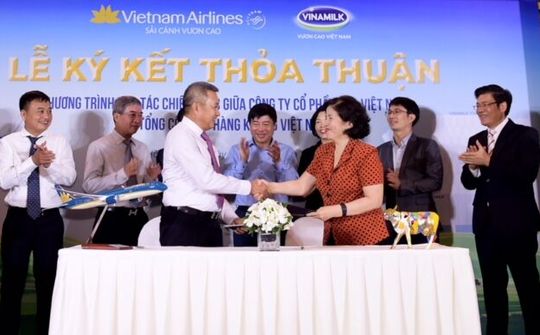Vietnam Airlines và Vinamilk