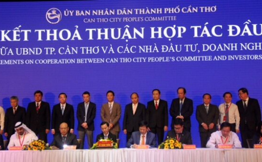 Vinamilk ký kết thỏa thuận hợp tác đầu tư vào Nông trường Sông Hậu, Cần Thơ