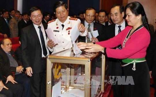 Kiên quyết không đưa vào quy hoạch những kẻ cơ hội chính trị