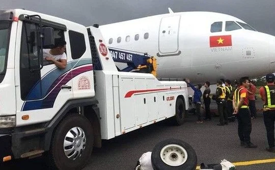 Sự cố máy bay ở Buôn Ma Thuột: Thu bằng lái vô thời hạn với 2 phi công Vietjet